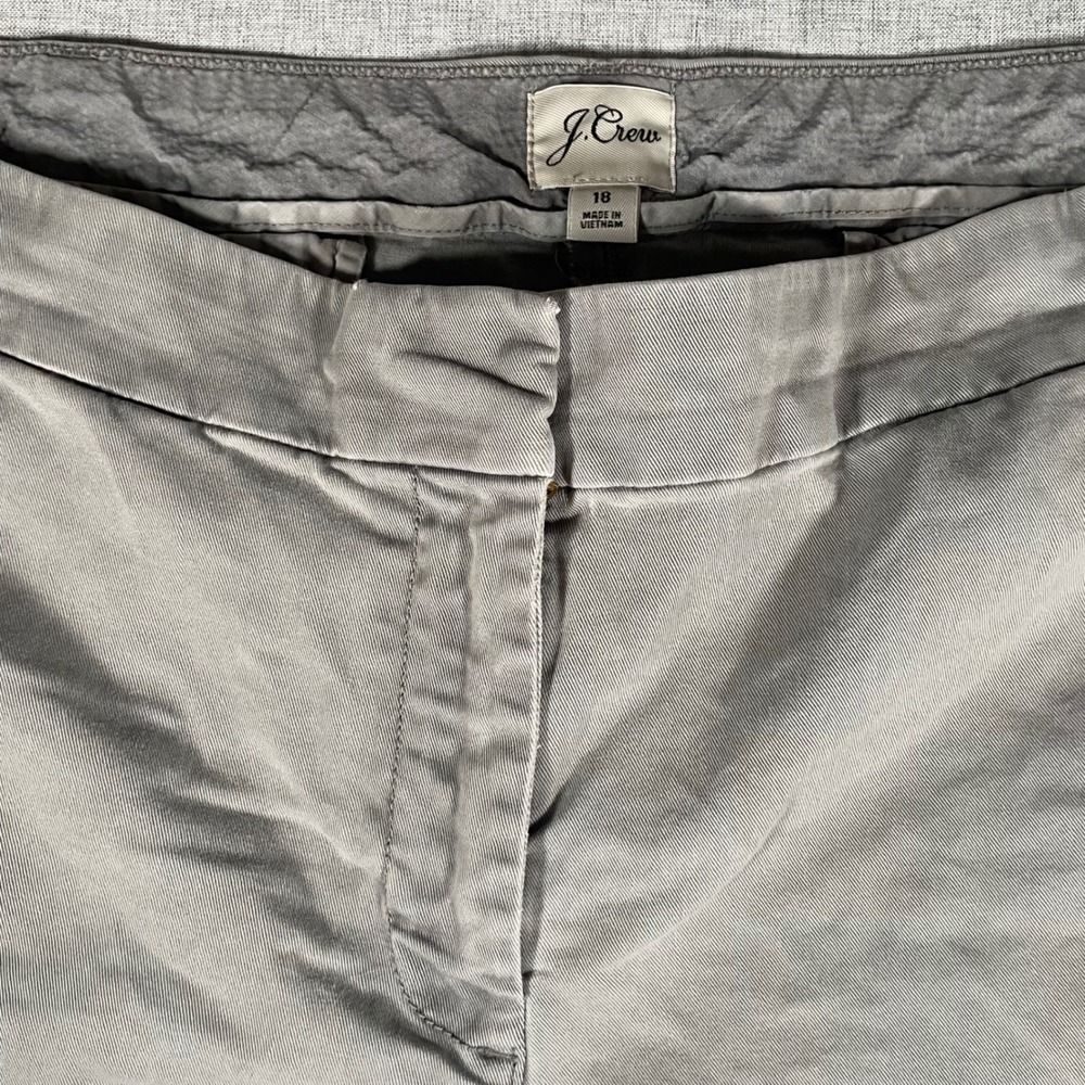 J.Crew Womens Gray Chino Shorts Size 18 Re-Imagined Stretch Cotton Twill 5 inch - Picture 2 of 11